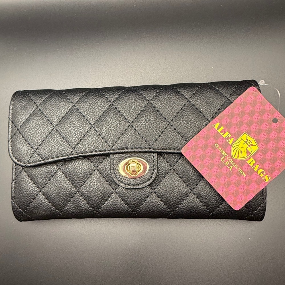 Alfa Bags Womens Black Quilted Faux Leather Clutch Wallet Chain‎ Strap
